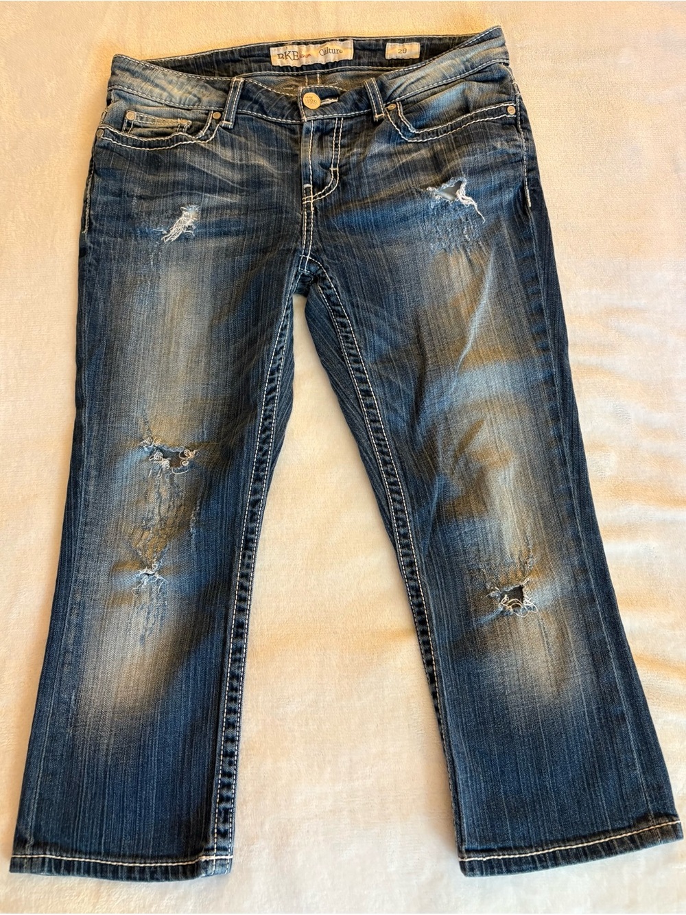 BKE Culture Women's Distressed Mid-Rise Blue Capri Jeans